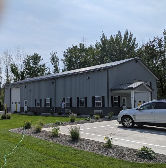 7401 Totman, Syracuse, NY for sale - Primary Photo - Image 1 of 1