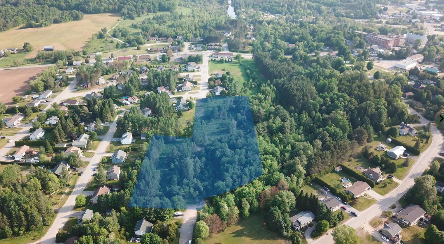 Rue De Neptune, St-André-Avellin, QC for sale Primary Photo- Image 1 of 1