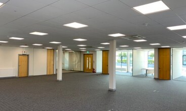 21 Old Channel Rd, Belfast for lease Interior Photo- Image 2 of 2