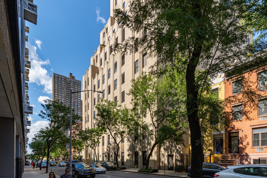 1441 South Ave, Staten Island, NY 10314 Corporate Park of Staten