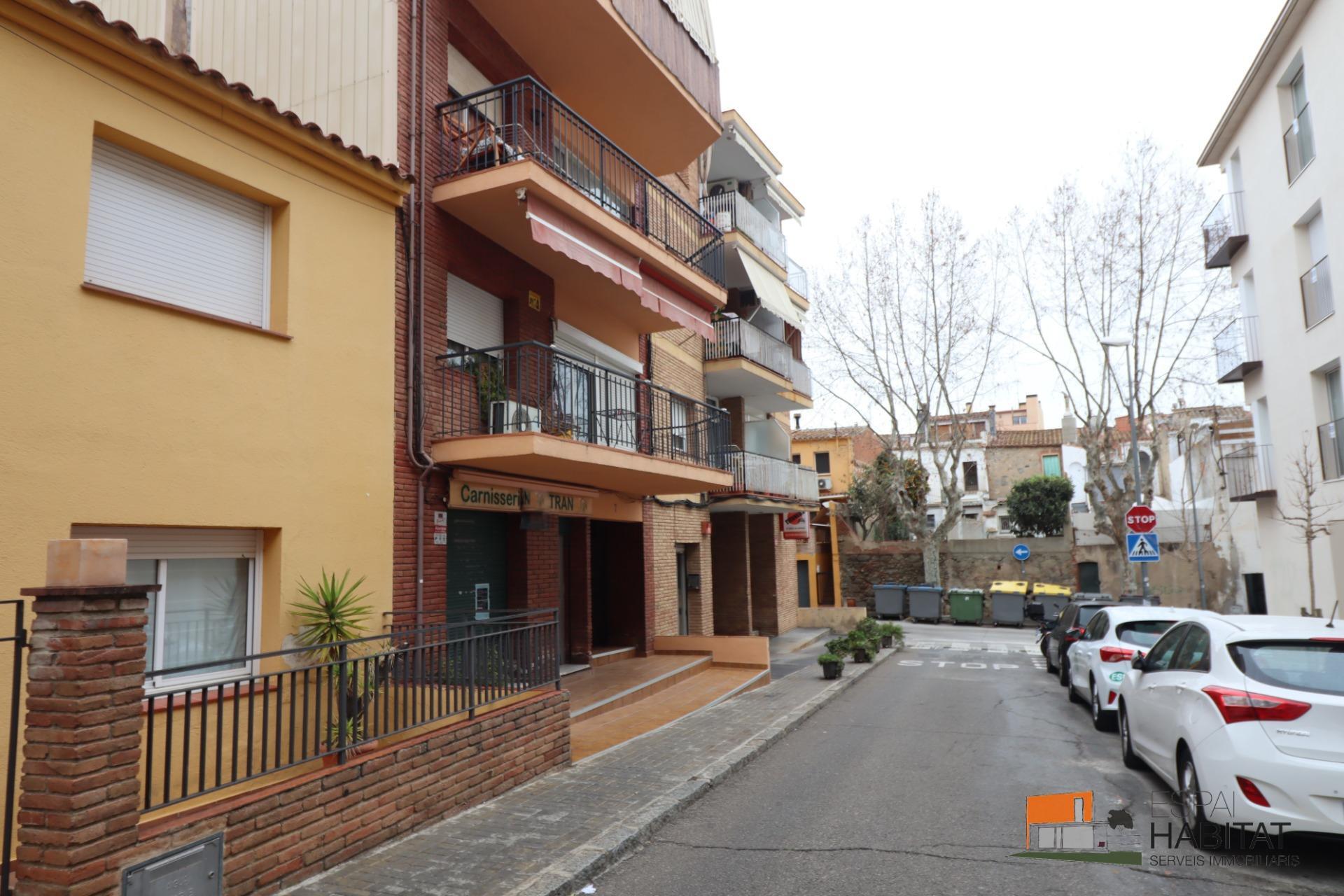 Retail in Vilassar de Dalt, Barcelona for lease Building Photo- Image 1 of 8