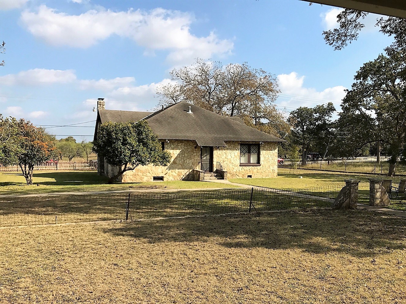 12 Herff Rd, Boerne, TX for sale Primary Photo- Image 1 of 1