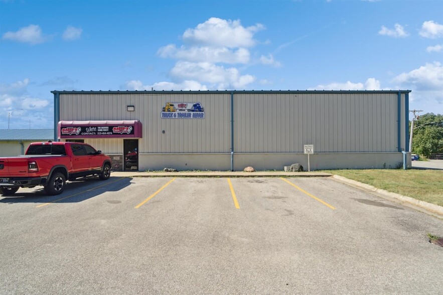 2920 Texas St, Waterloo, IA for sale - Building Photo - Image 1 of 1