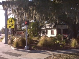 1625 Manatee Ave E, Bradenton FL - Warehouse