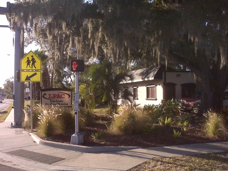 1625 Manatee Ave E, Bradenton, FL for lease - Building Photo - Image 1 of 15