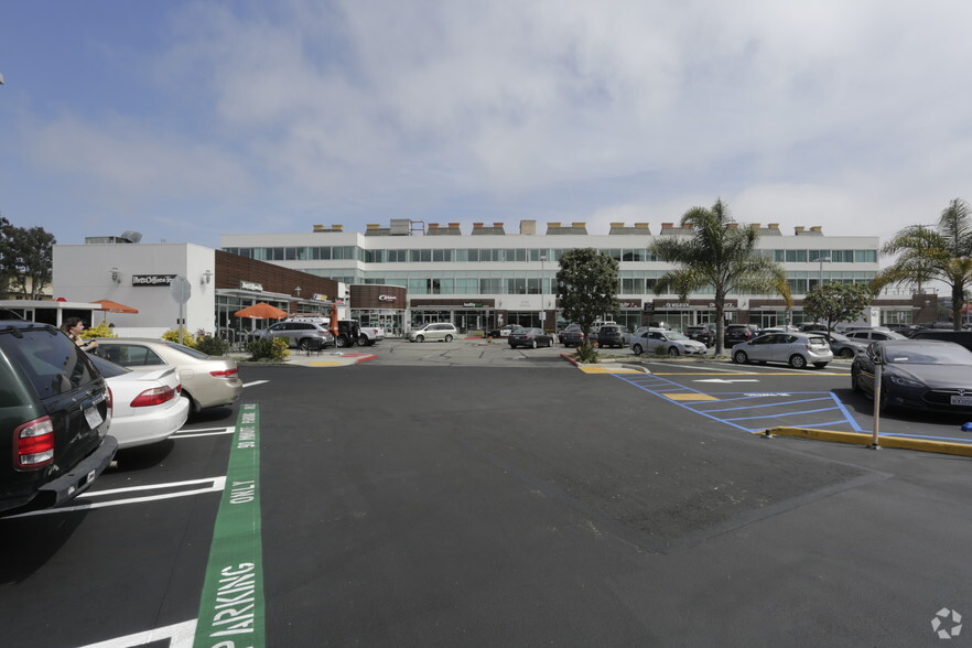 4720 Lincoln Blvd, Marina Del Rey, CA for lease - Building Photo - Image 1 of 5