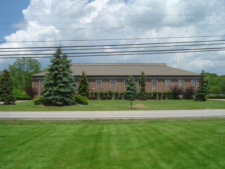 30505 Bainbridge Rd, Solon, OH for lease - Building Photo - Image 1 of 5