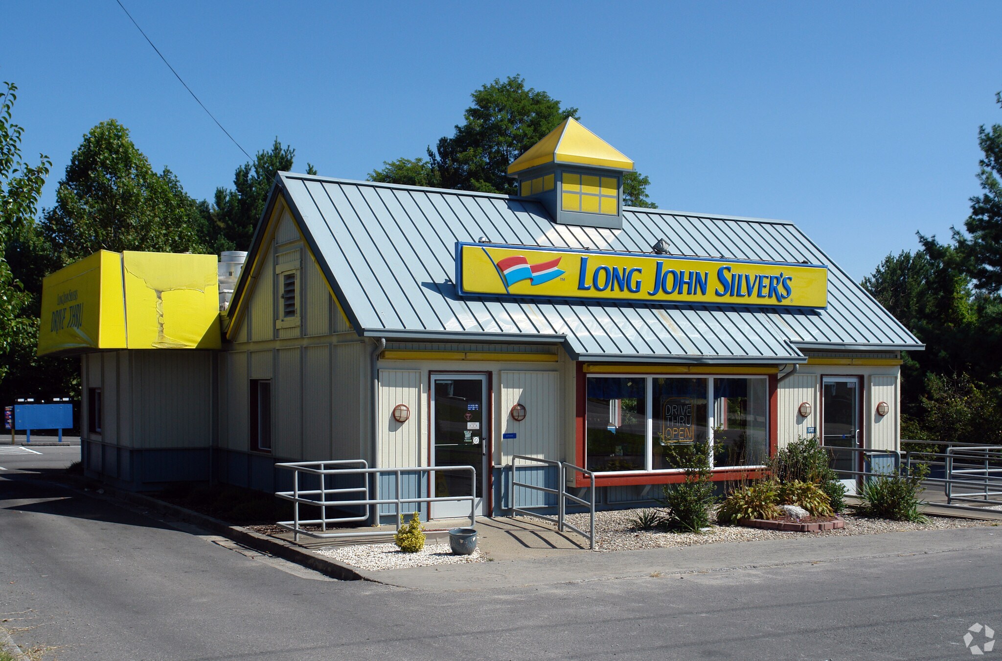 1550 E Main St, Oak Hill, WV 25901