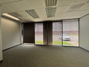 1416-1428 N Sam Houston Pky E, Houston, TX for lease Building Photo- Image 2 of 5