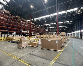 6 Avenue Enrico Fermi, Trappes for lease Interior Photo- Image 2 of 6