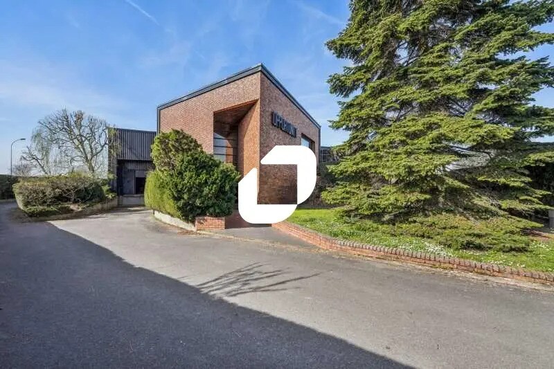 Office in Chilly-Mazarin for lease Building Photo- Image 1 of 17