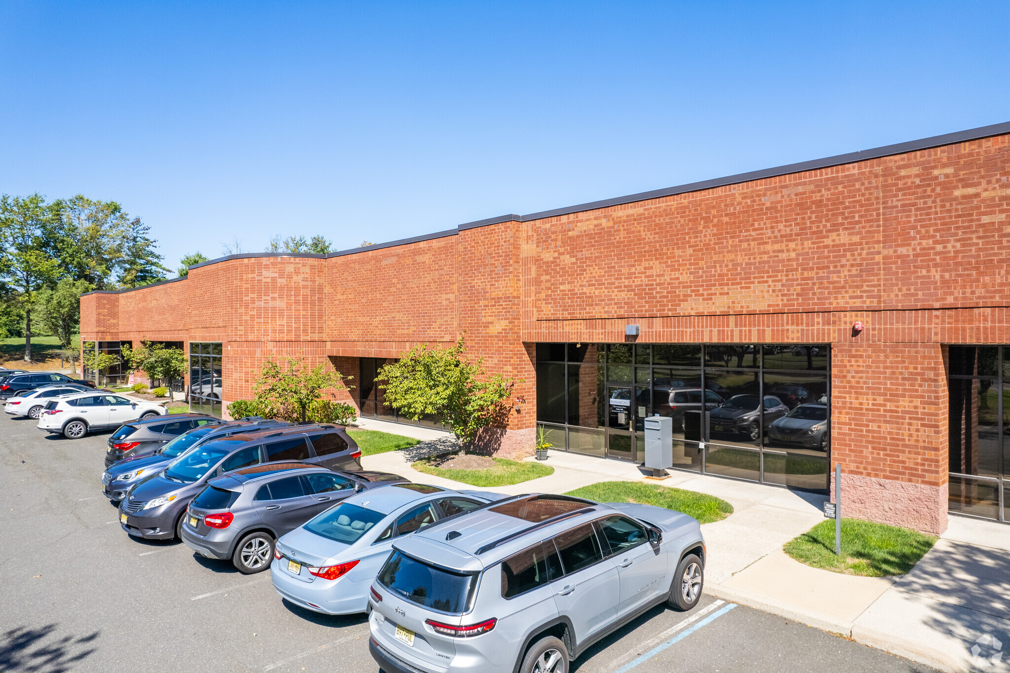 300 Horizon Dr, Hamilton, NJ for lease Primary Photo- Image 1 of 20