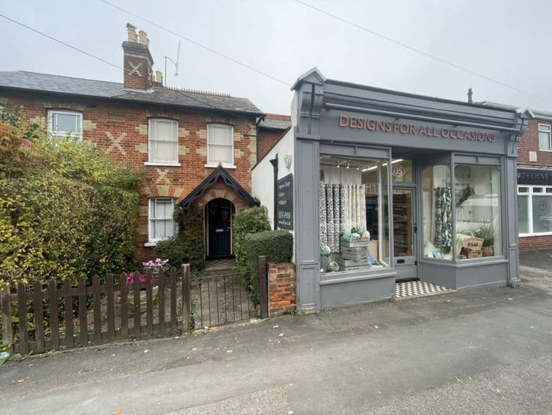 135 Frimley Rd, Camberley for sale - Building Photo - Image 1 of 1