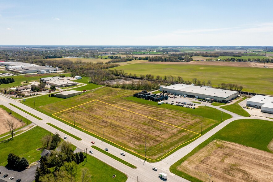 1085 Main St, Bellevue, OH for sale - Aerial - Image 1 of 11