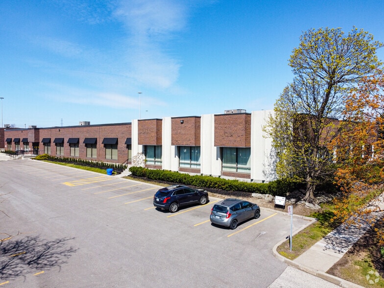 5430 Timberlea Blvd, Mississauga, ON for lease - Primary Photo - Image 1 of 4