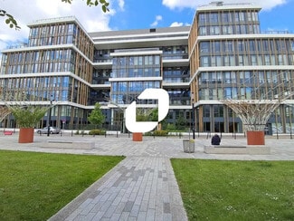 More details for 2 Avenue De La Gare, Montigny-le-Bretonneux - Office for Lease