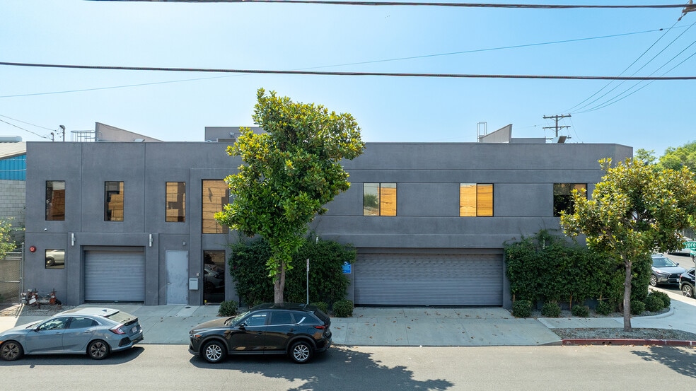 120 W Cypress Ave, Burbank, CA for sale - Building Photo - Image 3 of 5