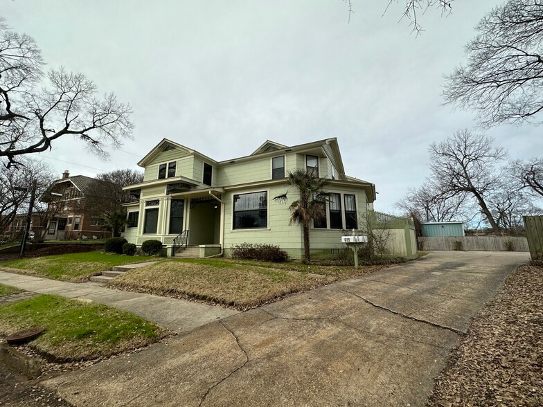915 E 5th St, Texarkana, AR for sale - Building Photo - Image 3 of 30