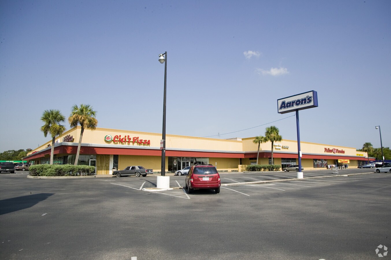 1222 Shaver St, Pasadena, TX 77506