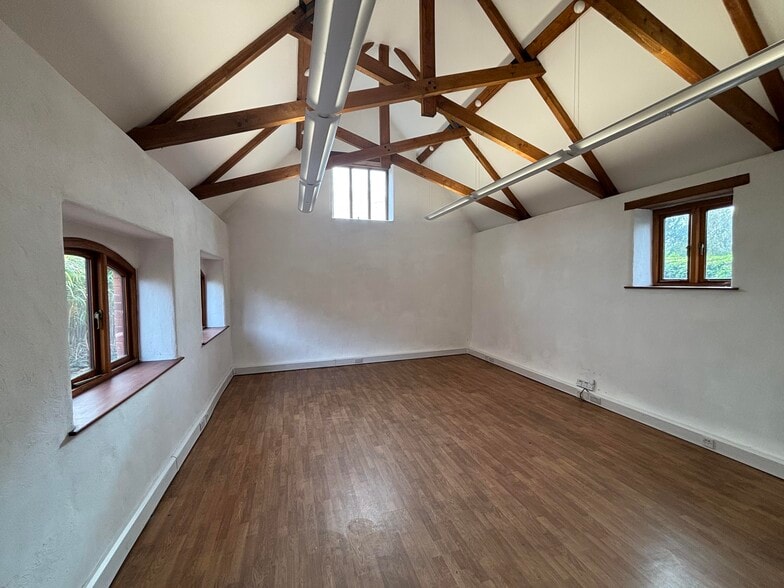 Wiveliscombe, Wiveliscombe for lease - Building Photo - Image 3 of 9