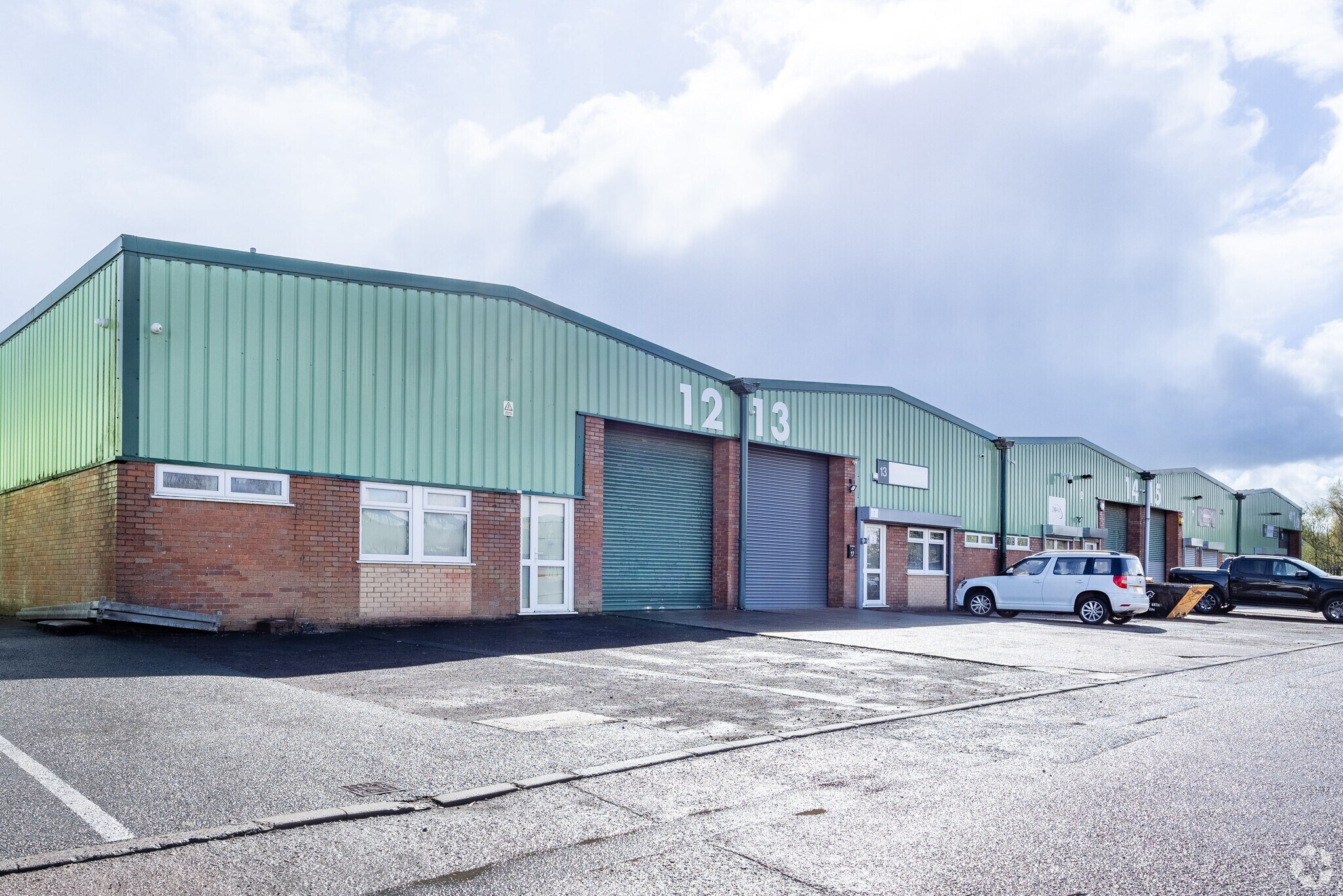 Saltbrook Rd, Halesowen for lease Primary Photo- Image 1 of 7