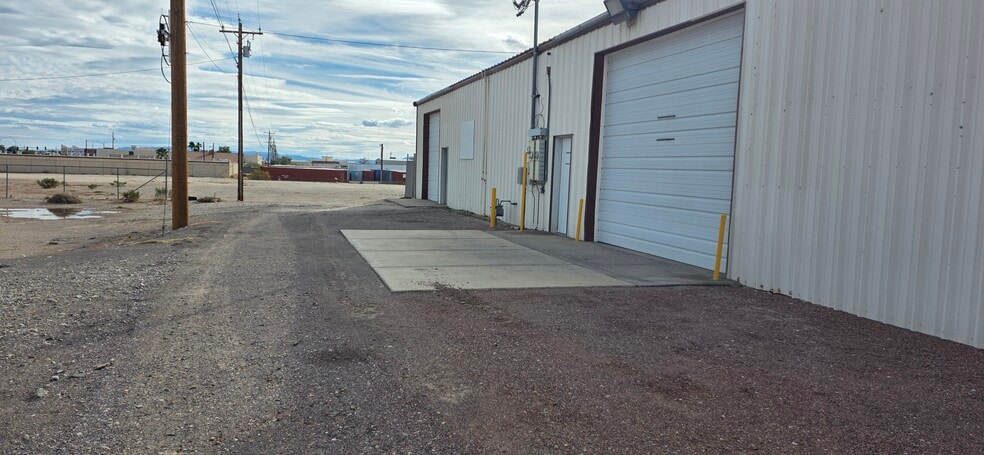1470 E Gardena Rd, Fort Mohave, AZ for lease - Building Photo - Image 3 of 9