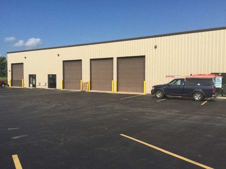 1970 W US Highway 30, Sugar Grove, IL for sale - Primary Photo - Image 1 of 1