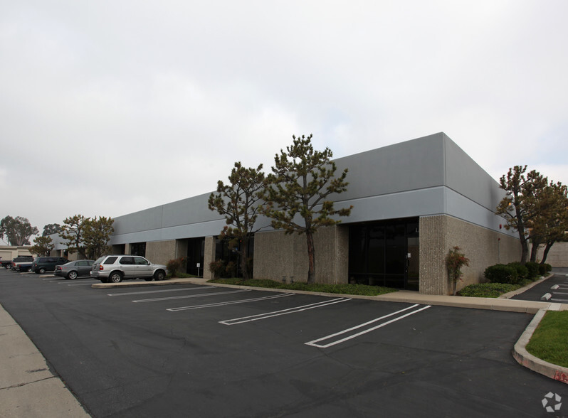 2841 Saturn St, Brea, CA for lease - Primary Photo - Image 1 of 2