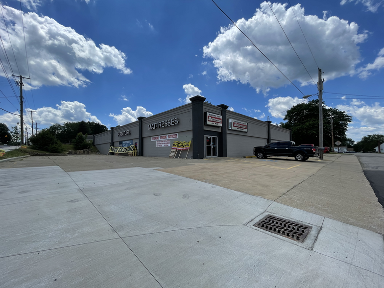 1370 Canton Rd, Akron, OH for sale - Building Photo - Image 1 of 1