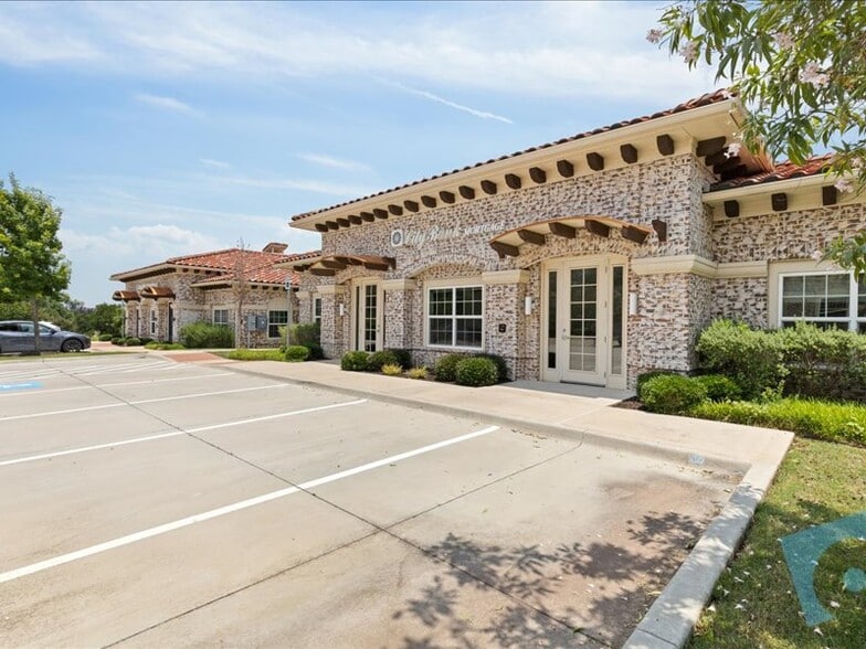 210 Miron Dr, Southlake, TX for lease - Primary Photo - Image 1 of 18