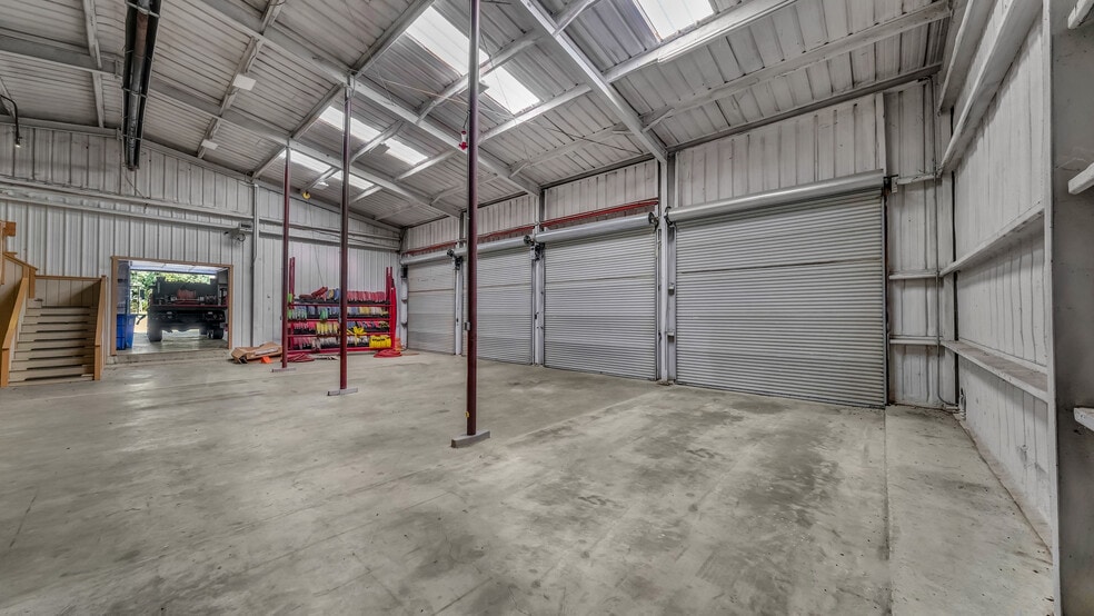 221 Judd St, Weatherford, TX for sale - Building Photo - Image 2 of 30