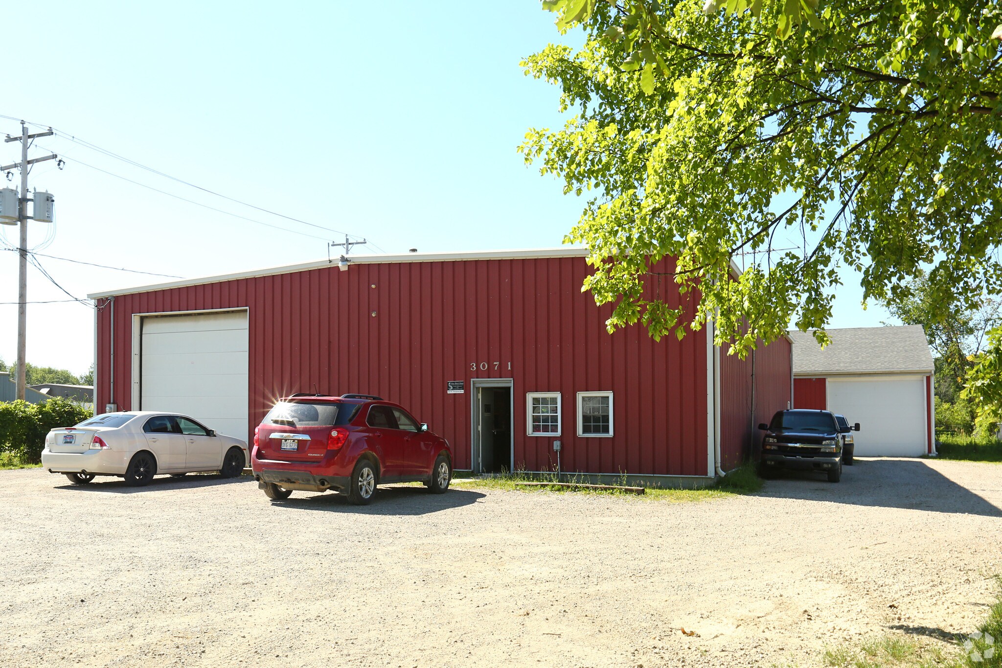 3071 W Thompson Rd, Fenton, MI for sale Primary Photo- Image 1 of 1