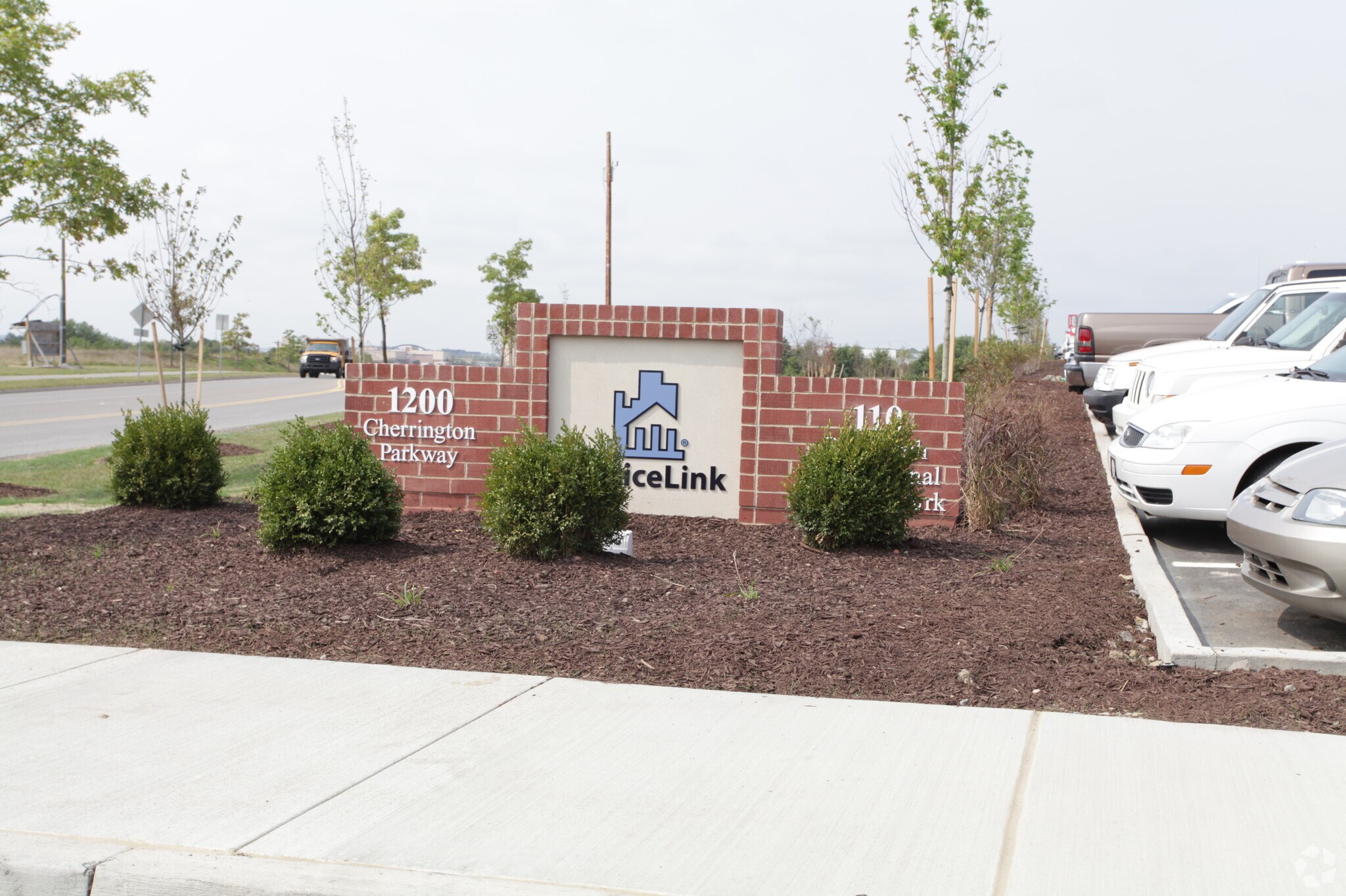 1400 Cherrington Pky, Coraopolis, PA 15108 Pittsburg International