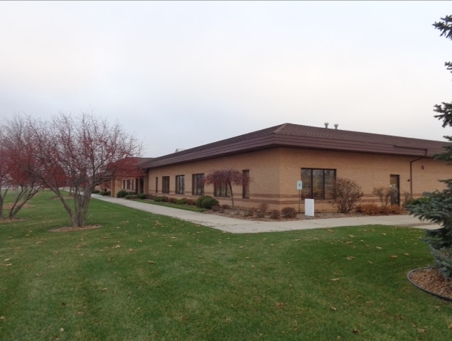 1400 E Inman Pky, Beloit, WI for sale Building Photo- Image 1 of 1