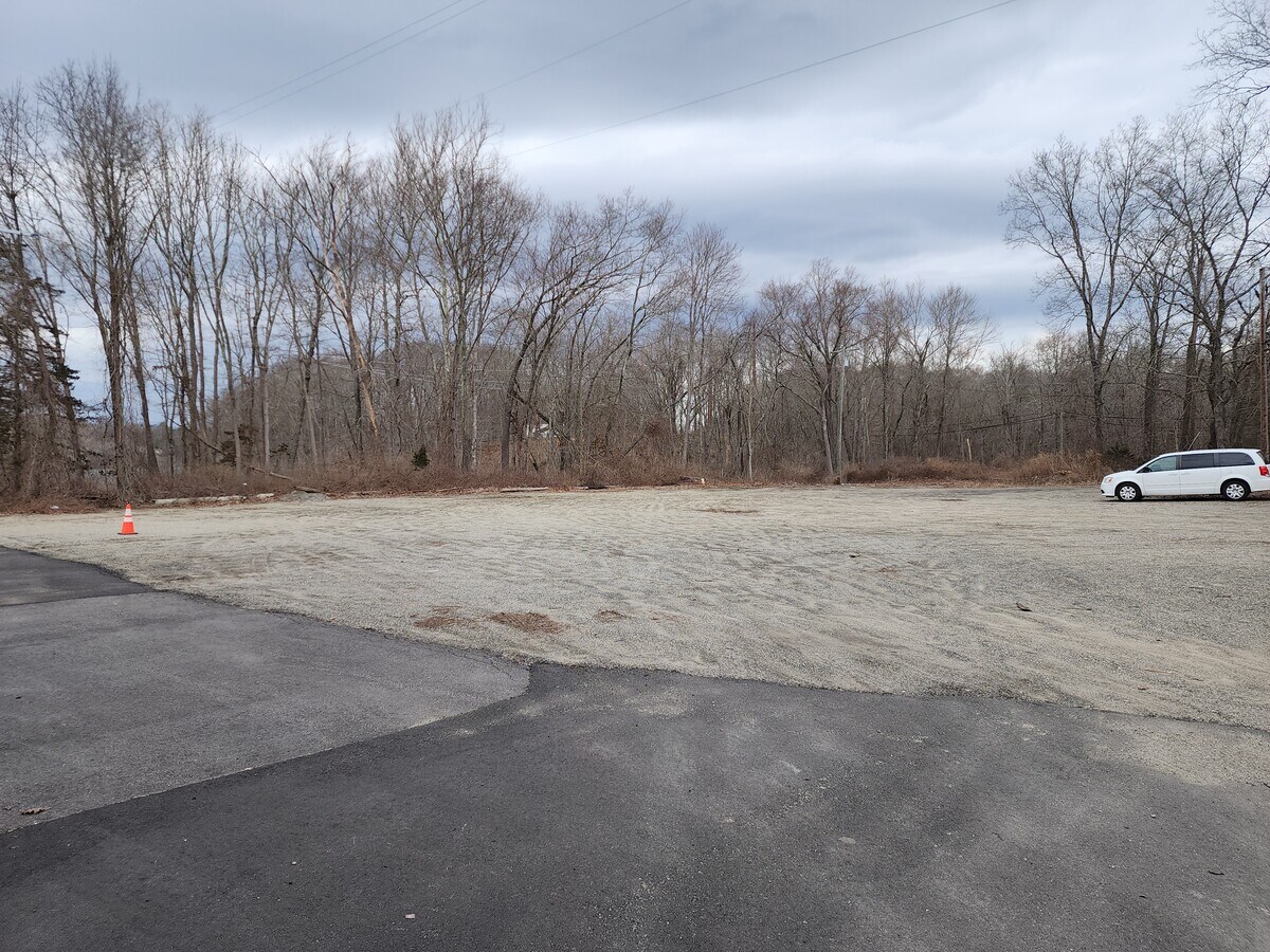 3 Lincoln Park Road Ext, Preston, CT 06365