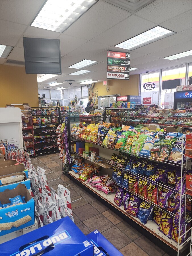 1328 Grand ave, Enid, OK 73701 GAS STATION ENID