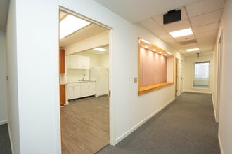 1110 Bonifant St, Silver Spring, MD for lease Interior Photo- Image 2 of 9