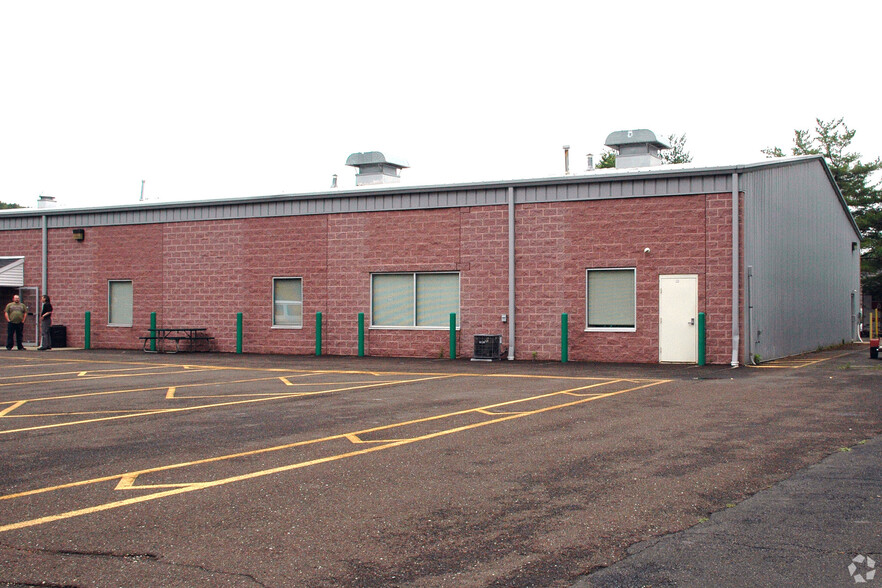 78 Cabot Blvd E, Langhorne, PA for lease - Building Photo - Image 2 of 6