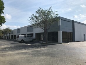 3106-3184 N Andrews Avenue Ext, Pompano Beach, FL for lease Building Photo- Image 1 of 7