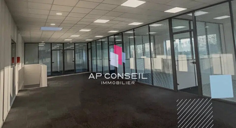 Flex in Plaisir for sale - Building Photo - Image 3 of 6