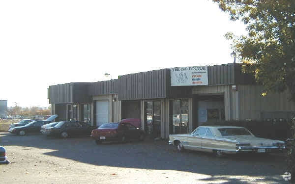 2967 Coors Ct, Santa Rosa, CA for lease - Building Photo - Image 3 of 19