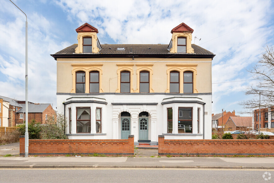 15-17 Meadow Rd, Beeston for sale - Building Photo - Image 1 of 1