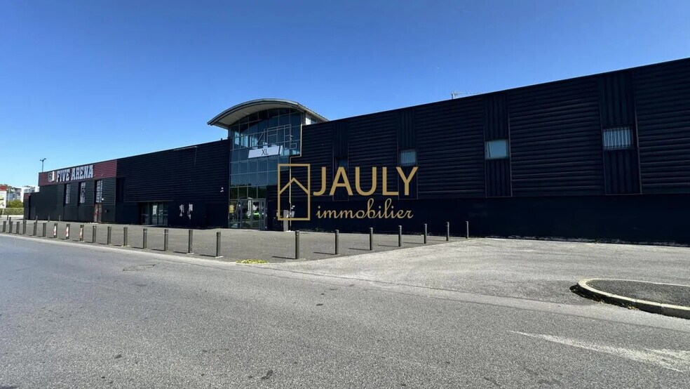 3 Place De Beauval, Meaux for lease - Building Photo - Image 2 of 17