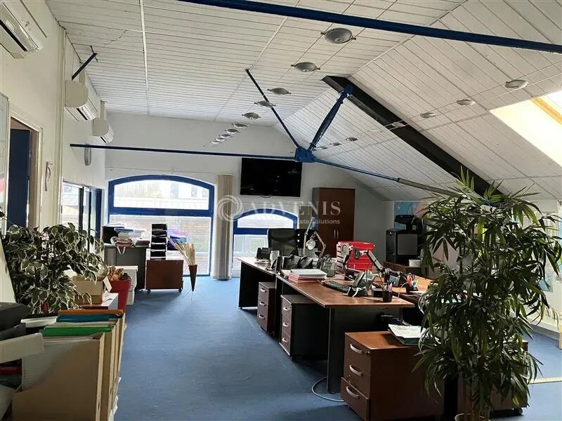 Office in Bourges for lease Building Photo- Image 1 of 7