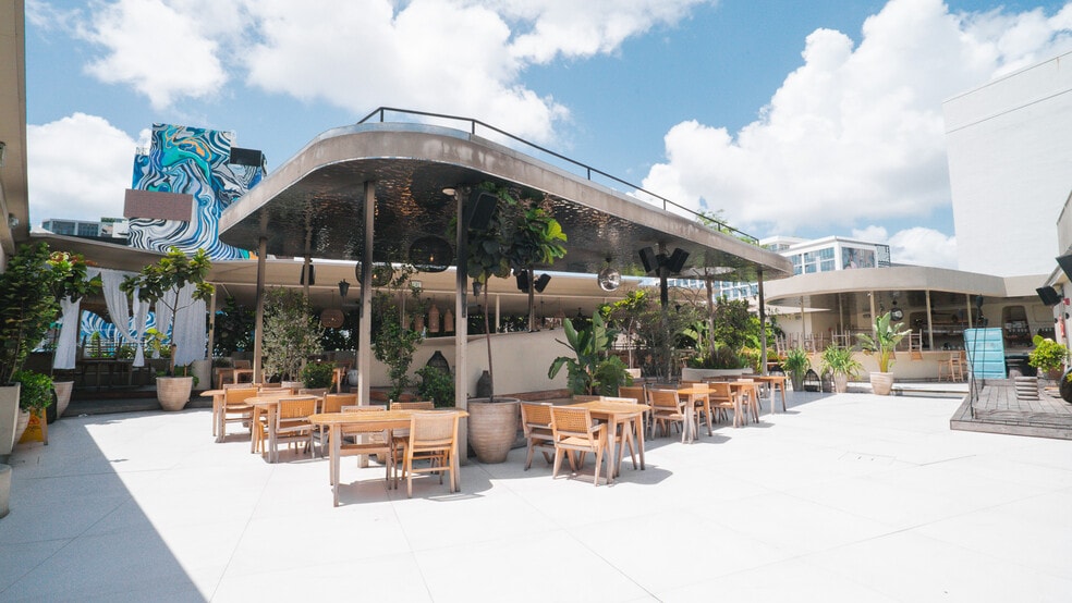 43-75 NW 23rd St, Miami, FL for lease - Building Photo - Image 1 of 24