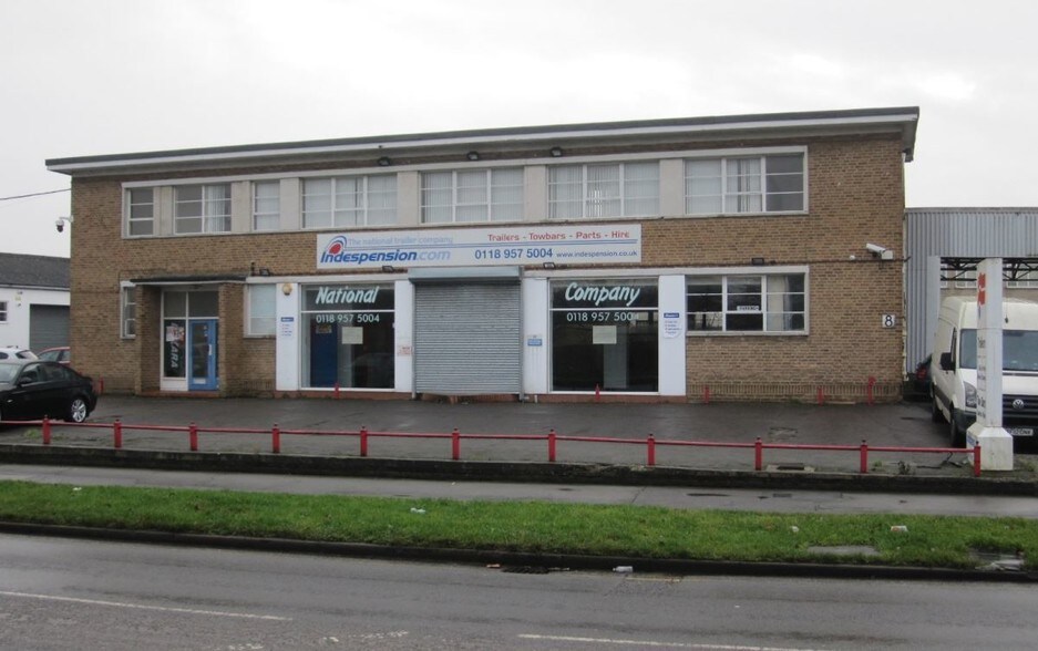 8 Richfield Ave, Reading for sale - Primary Photo - Image 1 of 1