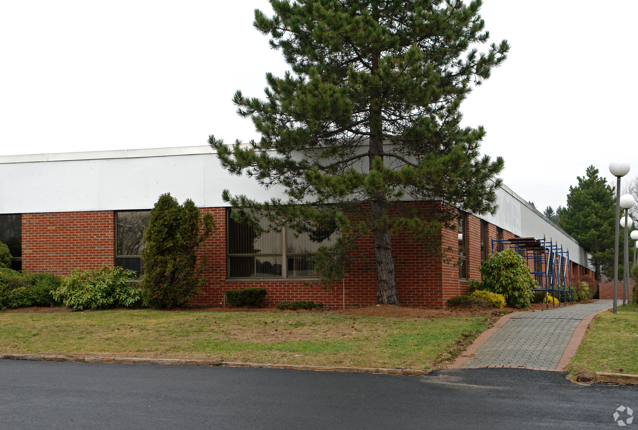 16 Electronics Ave, Danvers, MA for sale Primary Photo- Image 1 of 1