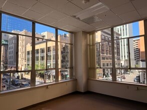 610 SW Broadway, Portland, OR for lease Interior Photo- Image 1 of 3