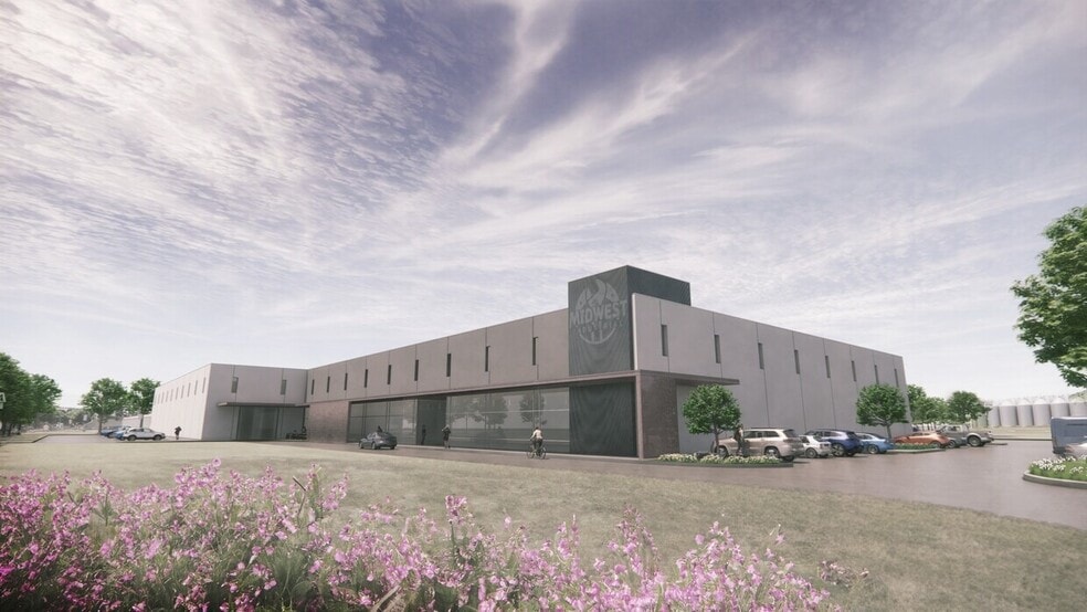 113 Green Tree Rd W, Clintonville, WI for lease - Building Photo - Image 1 of 3