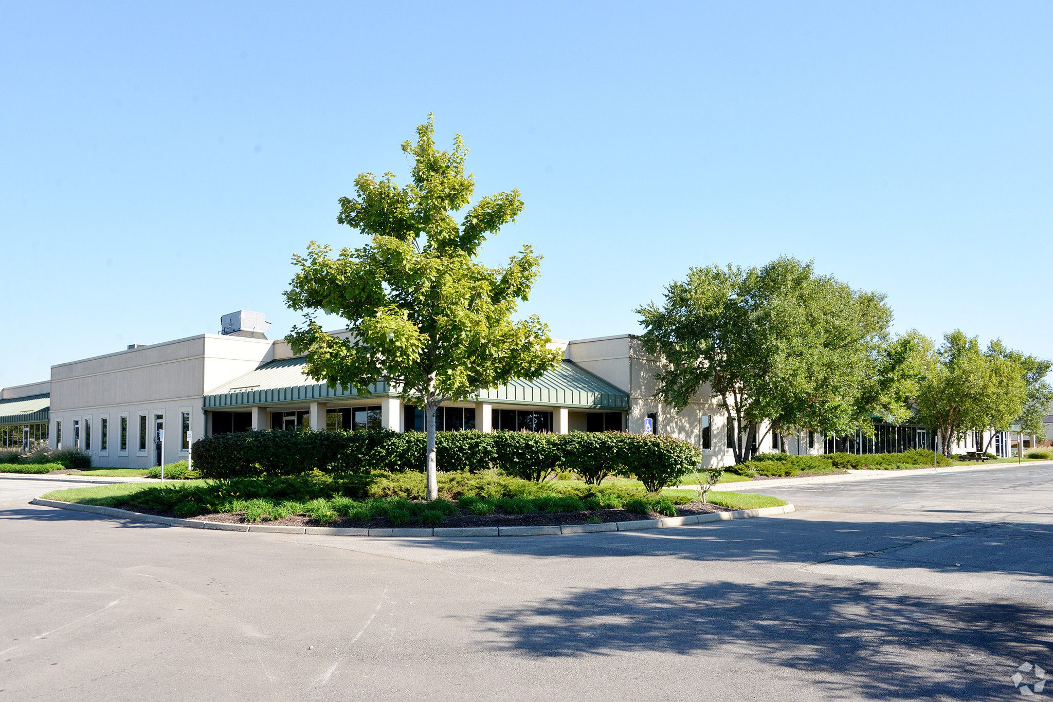 5957-6049 Lakeside Blvd, Indianapolis, IN for sale Building Photo- Image 1 of 6